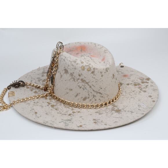 Monna Vintage Ivory Wool Gold Plated Charms Chain Rings Embellished Cowboy Hat S main image 4